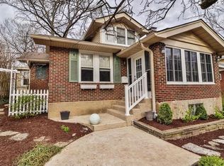 401 Summit Ave, Saint Louis, MO 63119