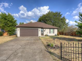 1919 Chris Ln, Joplin, MO 64804