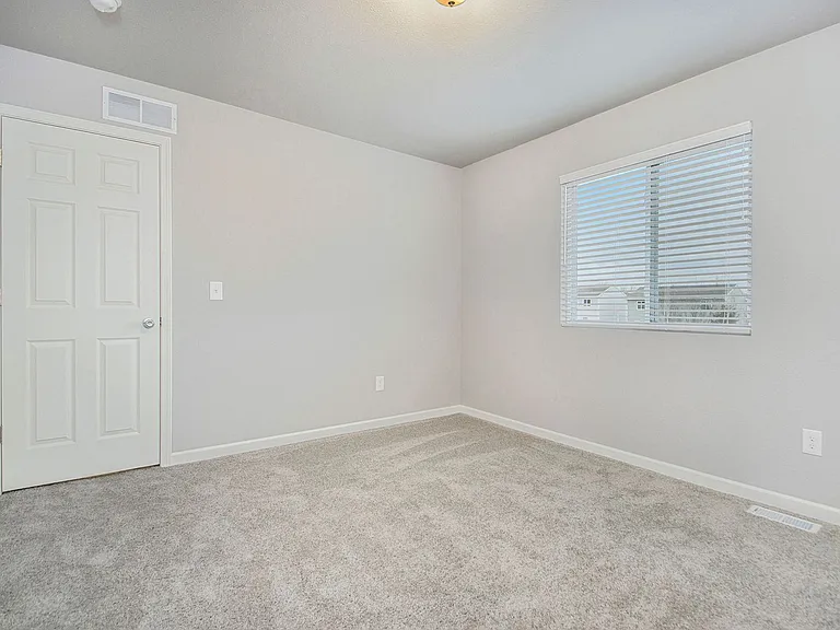 139 Schirmer Pkwy — Photo 21