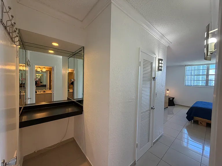 19390 Collins Ave #1405 — Photo 18