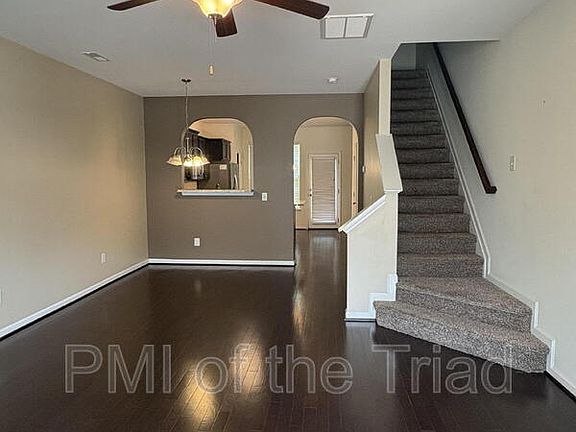 2nd image of 5327 Farm House Trl