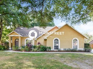 2219 Glen Mist Dr, Valrico, FL 33594