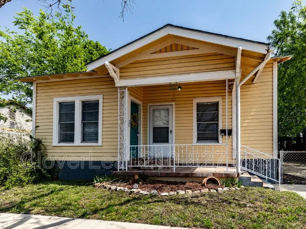 323 Barrera St, San Antonio, TX 78210