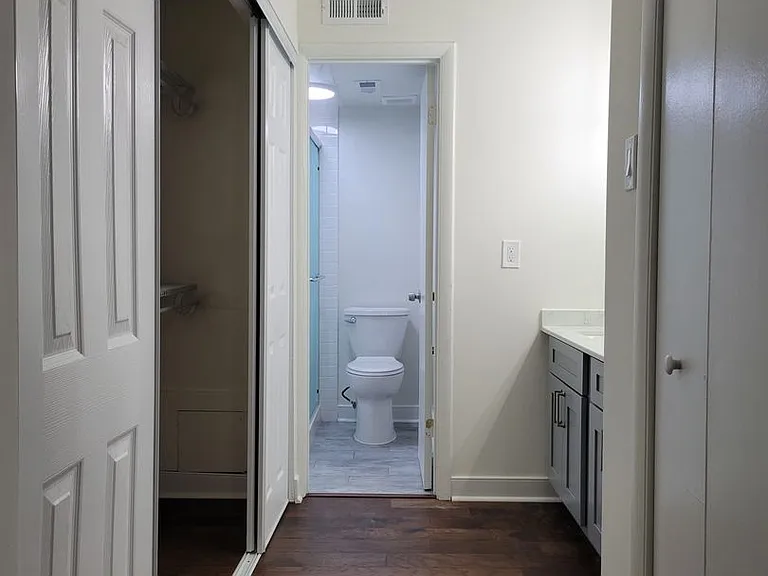 10212 Iron Mill Rd — Photo 12