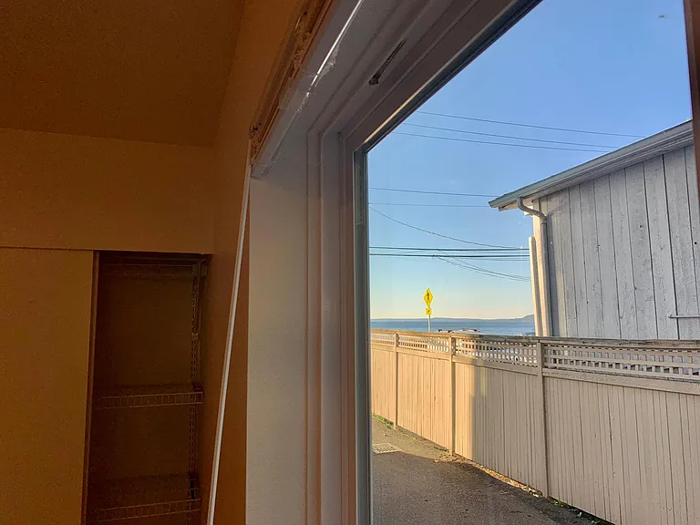 1718 Alki Ave SW #100 — Photo 31