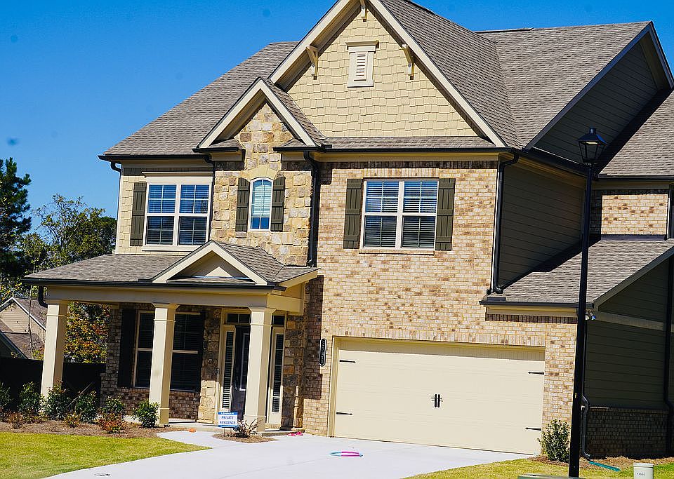 2nd image of 3550 Oxford Park Ln