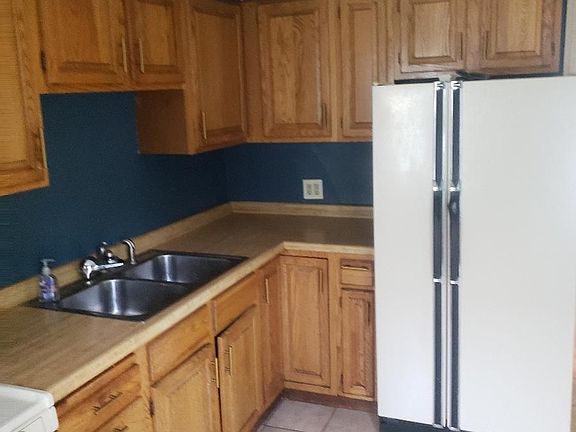 3rd image of 2644 Emerson Ave S