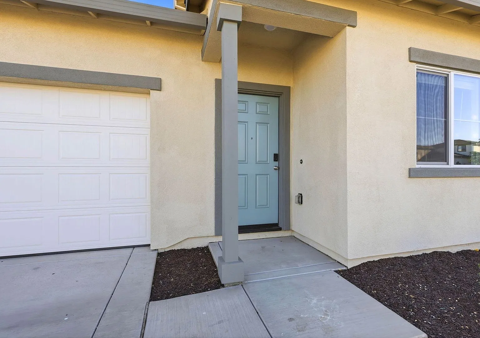 12608 Hereford Avenue — Photo 4