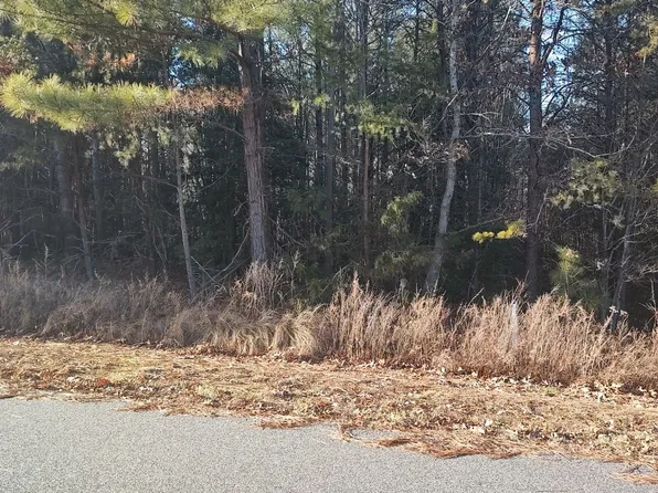 120 Pebble Creek Dr, Stony Point, NC 28678