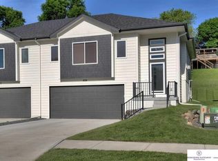 424 N Allen St, Bennington, NE 68007