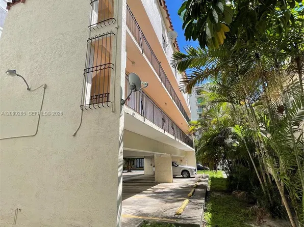211 Sidonia Ave APT 1, Miami, FL 33134