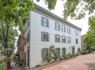 416 Spruce St, Philadelphia, PA 19106
