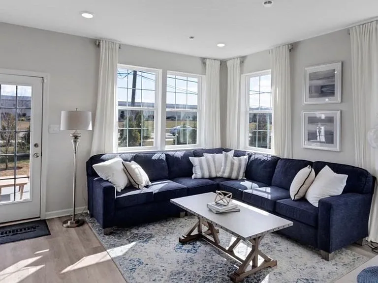 126 Corolla Dr — Photo 17