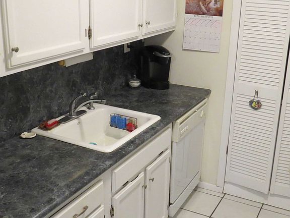 2nd image of 36 Richmond Blvd Unit 2A