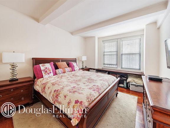 5th image of 211 E 35th St APT 1B