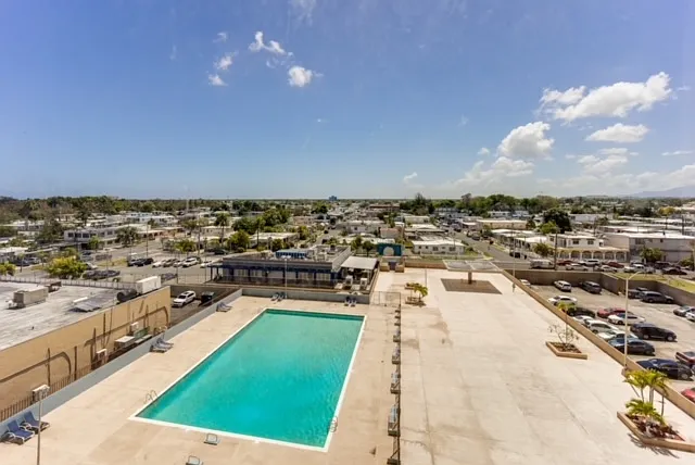 Condominio Golden Tower Apt 602 — Photo 11