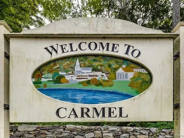 15 Schuyler Rd, Carmel, NY 10512