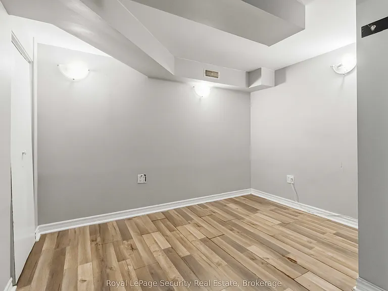 3372 Fellmore Dr #BASEMENT — Photo 18