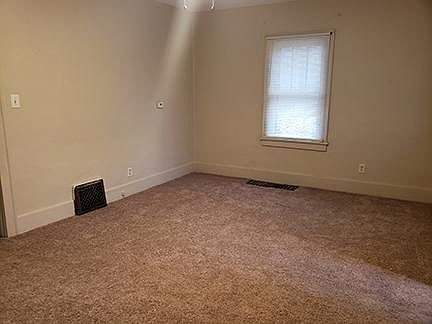 2nd image of 1626 1/2 Villa Ave