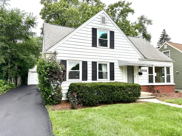 1006 N Dryden Ave, Arlington Heights, IL 60004