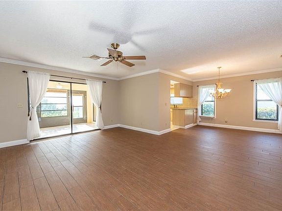 2nd image of 2516 Locksley St