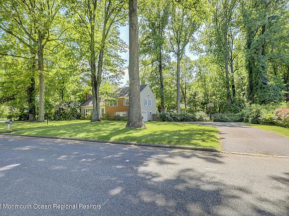 3rd image of 412 Park Dr