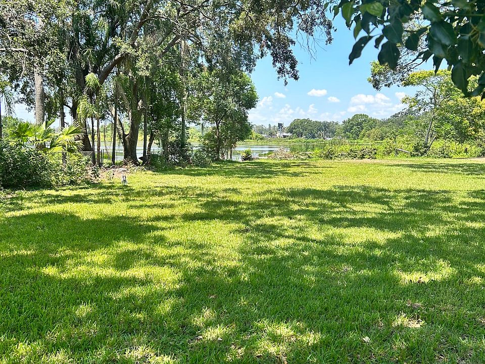 Lake view, back yard