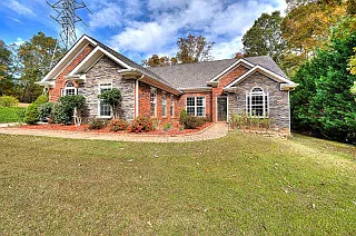 229 E Thistle front of home copy_04272026 - 229 E Thistle Ln