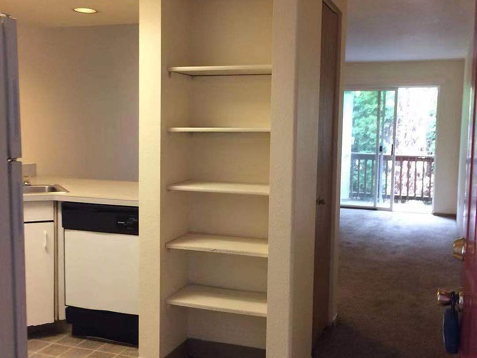 2nd image of 134 SE 160th Ave #26