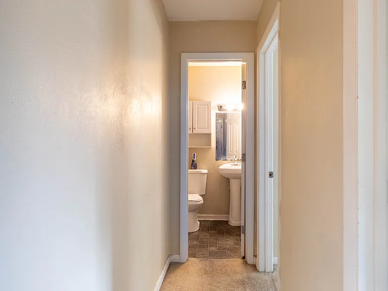 389 Charles St — Photo 18
