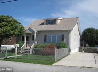 7222 Bay Front Rd, Baltimore, MD 21219
