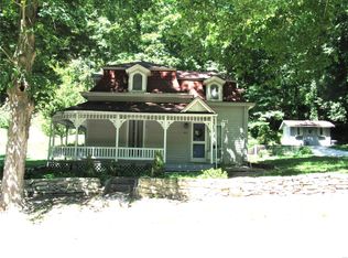87 Mill St, Elsah, IL 62028
