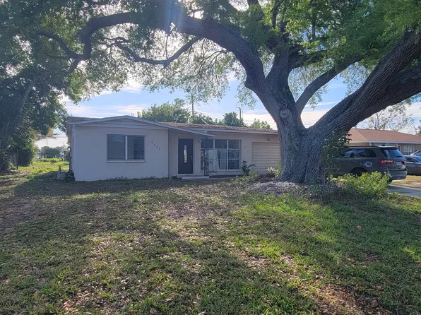 6623 26th St W, Bradenton, FL 34207