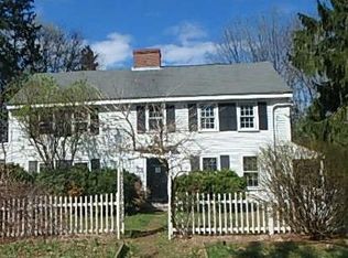 81 Elm St, Georgetown, MA 01833