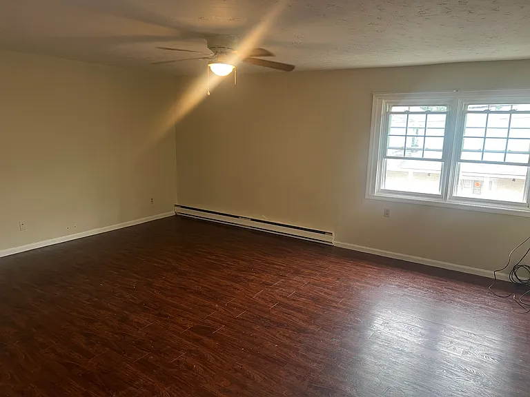 60 W Green St #4 — Photo 7