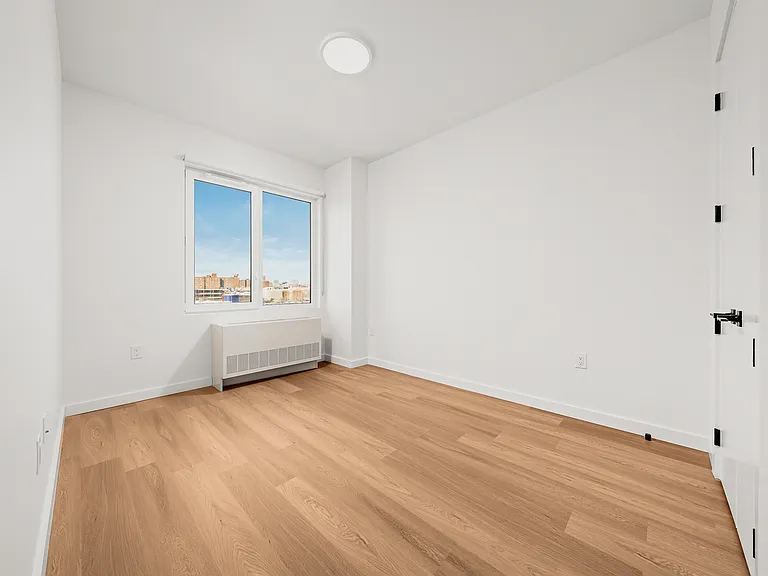 261 Grand Concourse #2701 — Photo 6