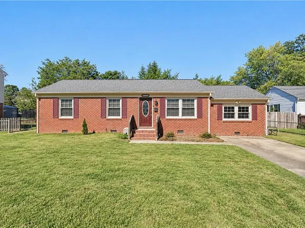 148 Hawthorne Dr, Newport News, VA 23602