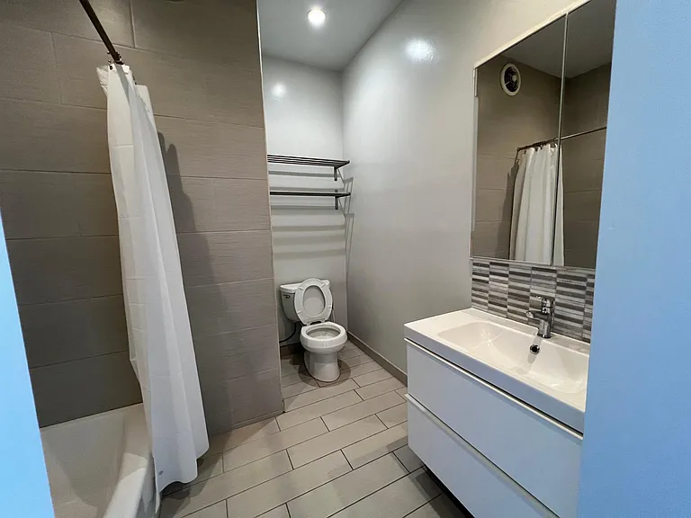 2171 Logan Ave #2 — Photo 8