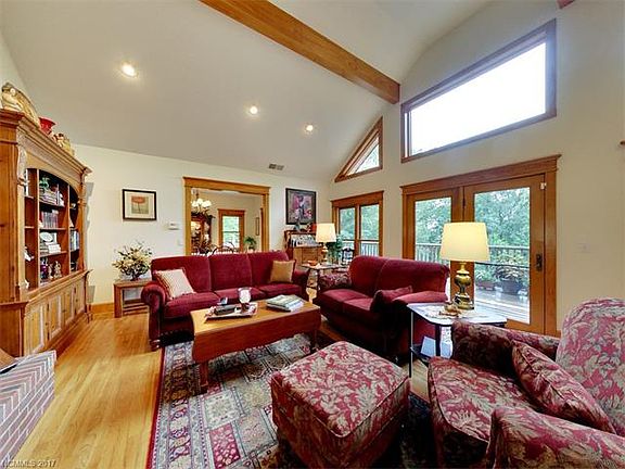 3rd image of 657 Gardner Ln