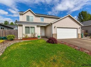 1677 S 7th St, Independence, OR 97351