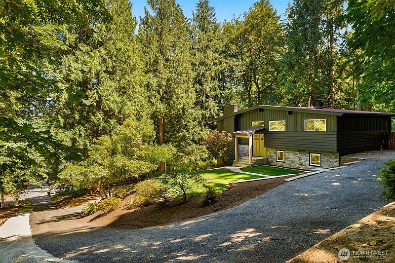 4th image of 19035 SE 56th Street
