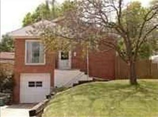 6525 Boyd St, Omaha, NE 68104