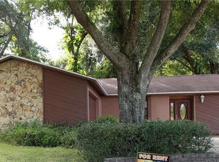 912 Tarawood Ln, Valrico, FL 33594