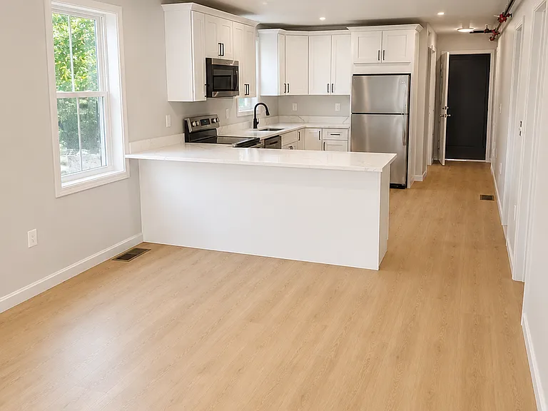 134 Florence St #1 — Photo 2