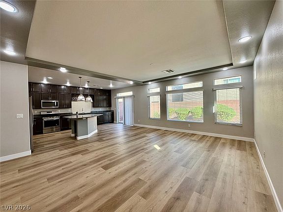 3rd image of 6138 Fielding Hills Rd