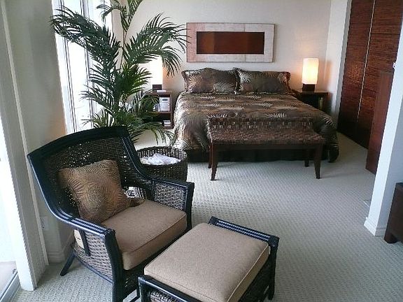 2nd image of 415 E Beach Dr APT 806