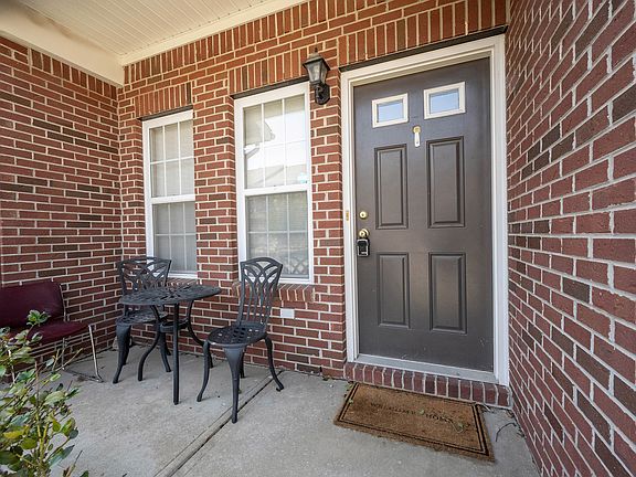 2nd image of 9767 Green Knoll Dr