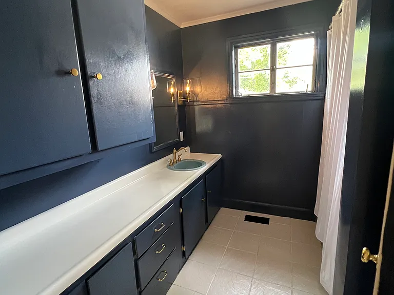 516 N Park St — Photo 18