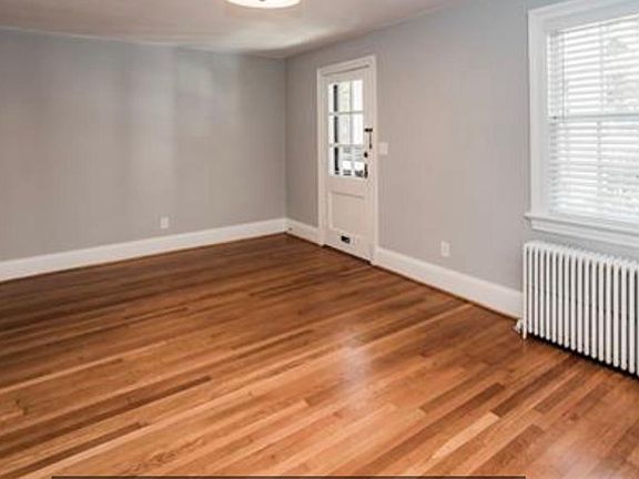 3rd image of 3410 Hanover Ave #1