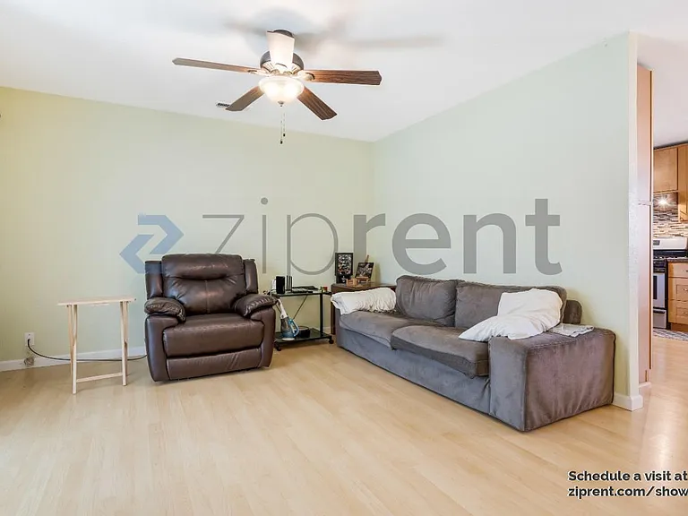 6088 Tourraine Dr — Photo 5